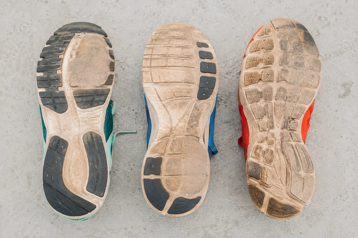 Zdjęcie produktowe do poradnika: Co mówi zużycie podeszwy sneakersów o sposobie chodzenia